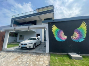 Sea Breeze at ECR - Beach Front Villa with Private Pool, Jacuzzi and Dive-in Theater